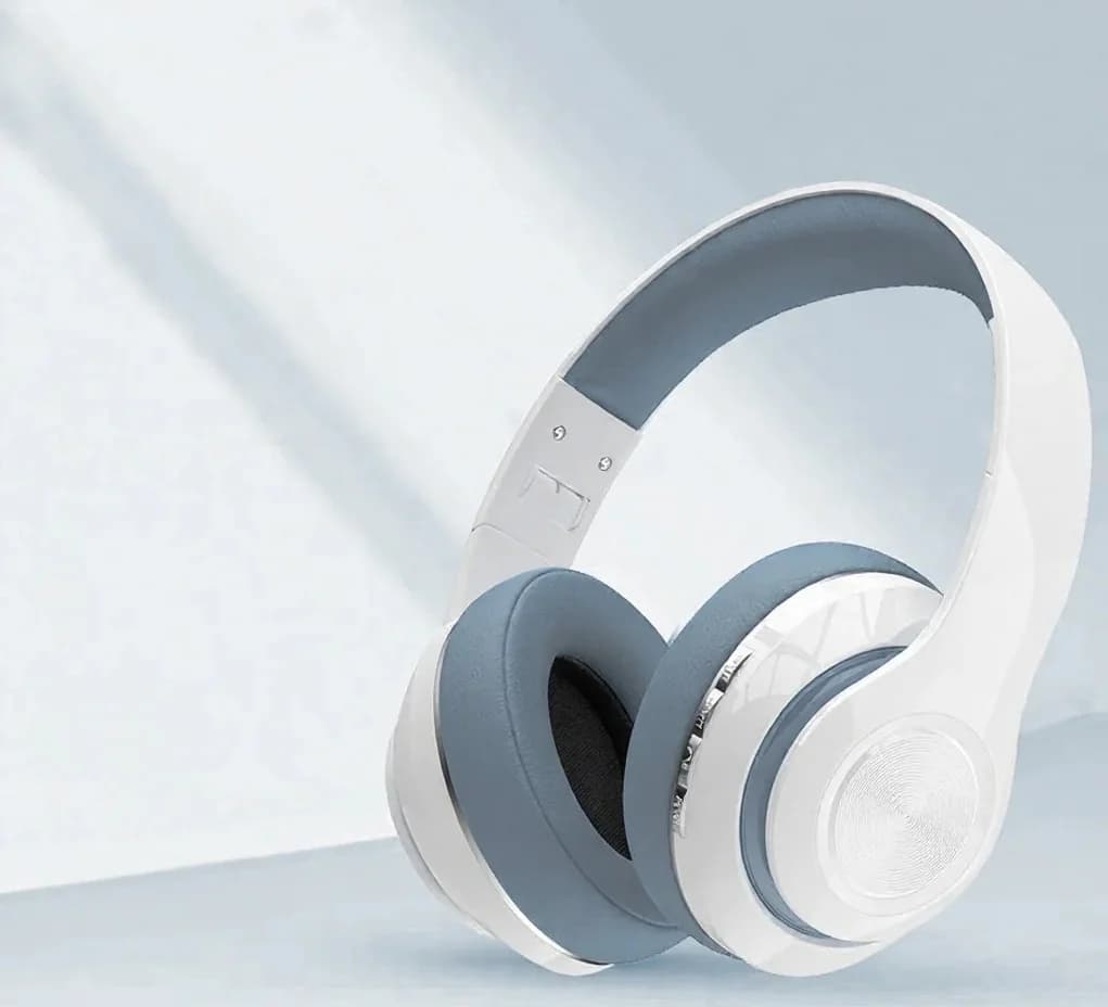 Trådløse over-ear hovedtelefoner med FM-radio og TF-kortslot