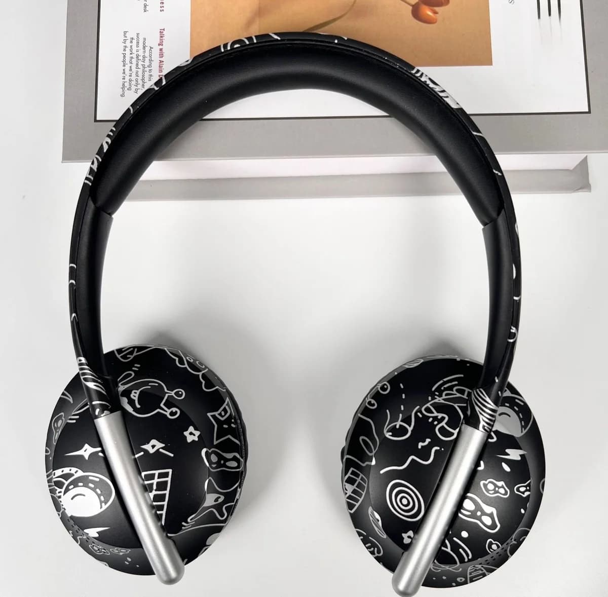 Over-ear Bluetooth-hovedtelefoner med TF-kortslot og trådløs forbindelse
