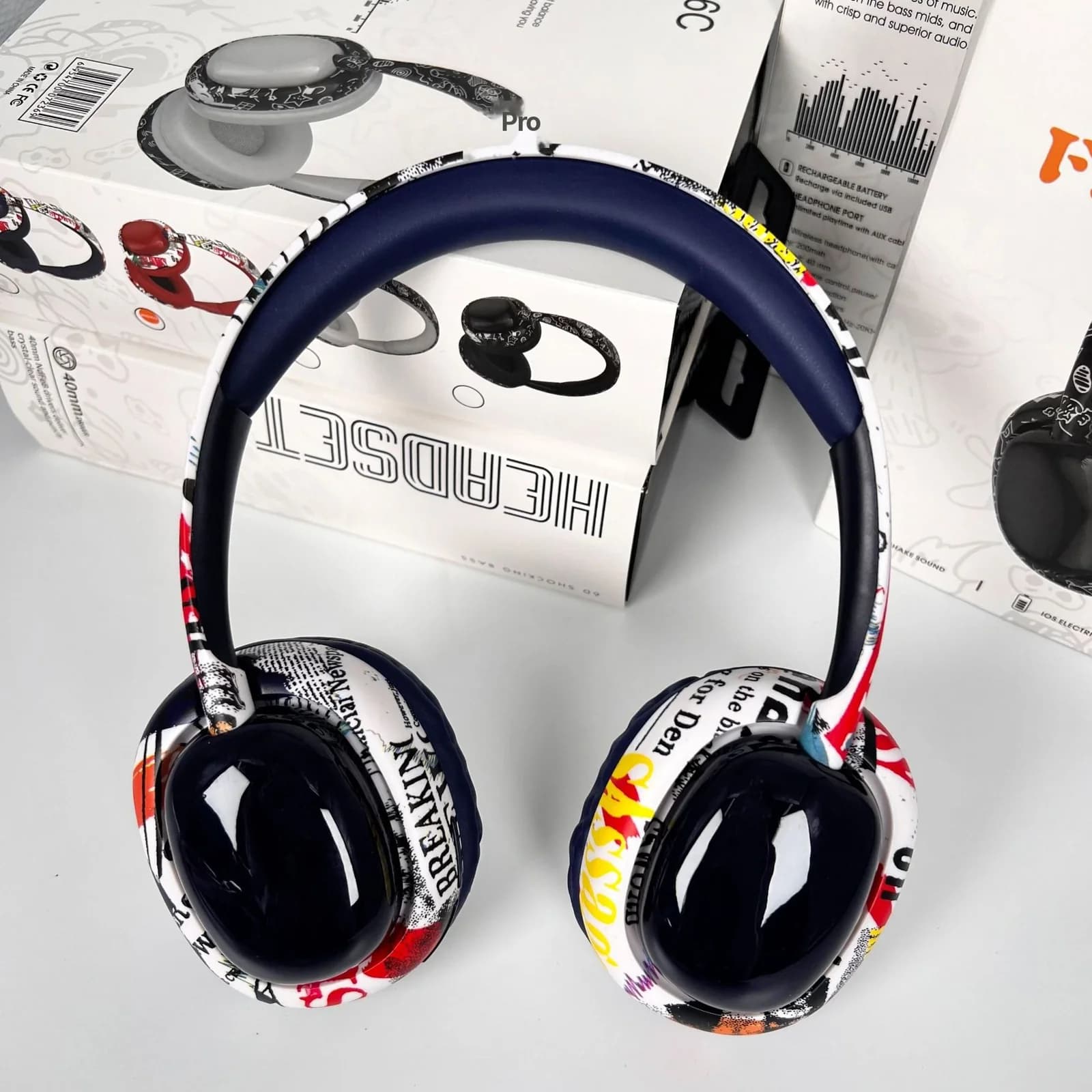 Over-ear Bluetooth hovedtelefoner med dyb bas og trådløs forbindelse